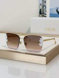 Picture of Dior Sunglasses _SKUfw80880233fw